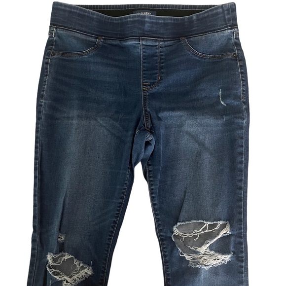 Old Navy women’s leggings - Picture 2 of 3